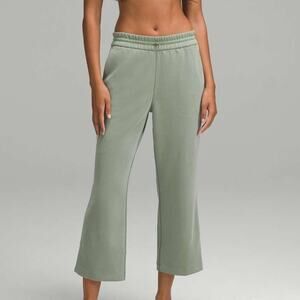 Lululemon Softstreme High-Rise Straight-Leg Cropped Pant in Gray Green size 4